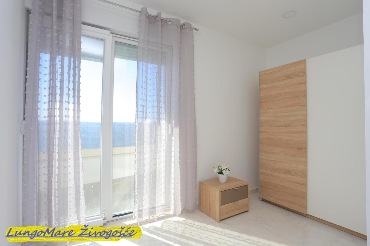 Apartmants Villa Lungo Mare Zivogosce Bagian luar foto