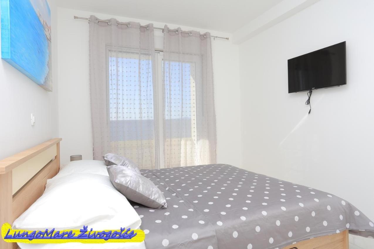 Apartmants Villa Lungo Mare Zivogosce Bagian luar foto