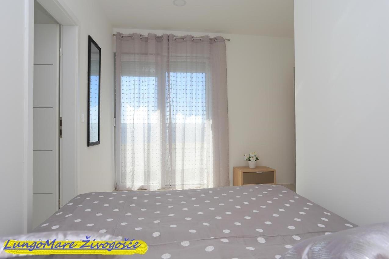 Apartmants Villa Lungo Mare Zivogosce Bagian luar foto