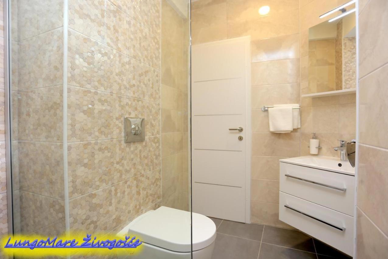 Apartmants Villa Lungo Mare Zivogosce Bagian luar foto
