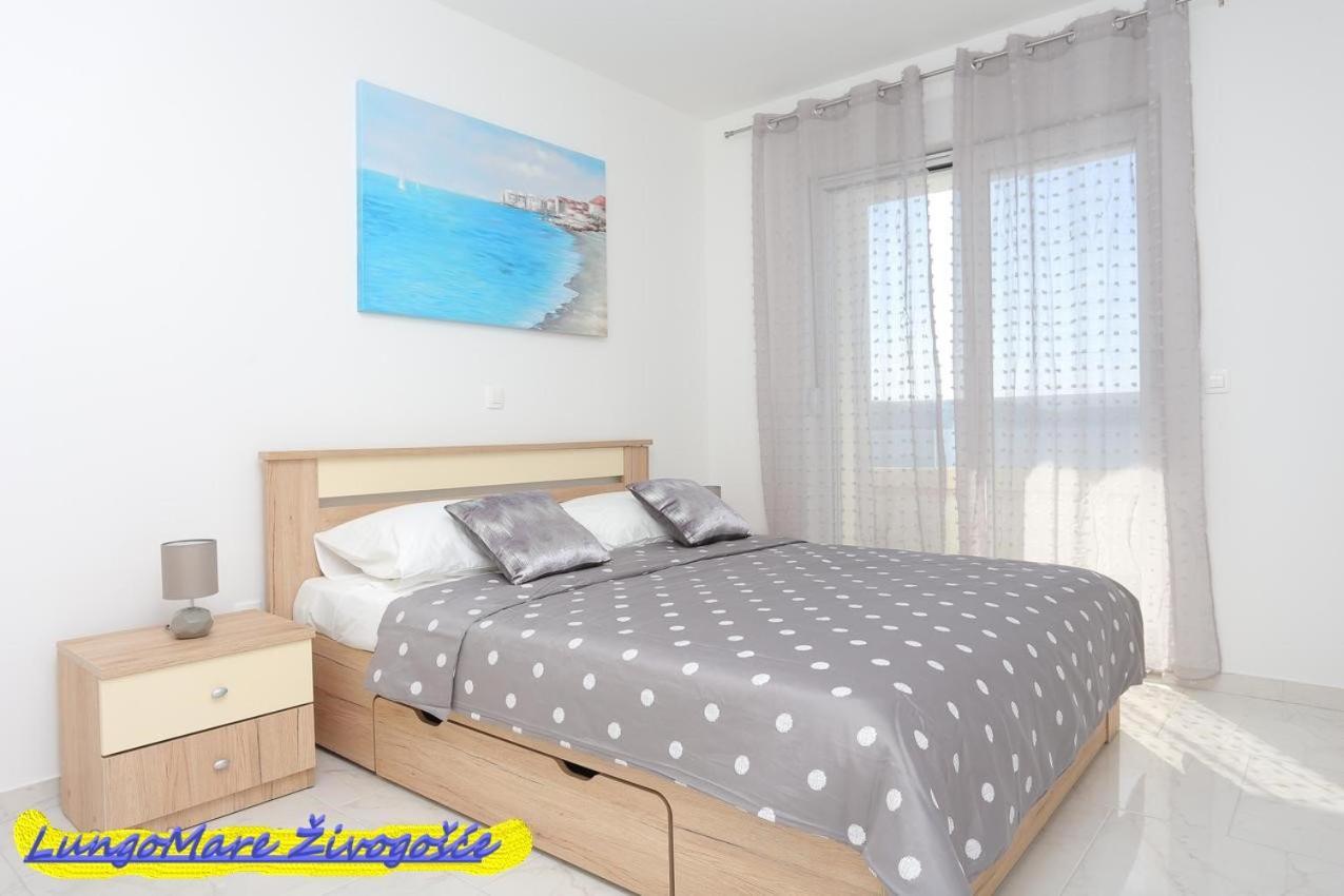 Apartmants Villa Lungo Mare Zivogosce Bagian luar foto